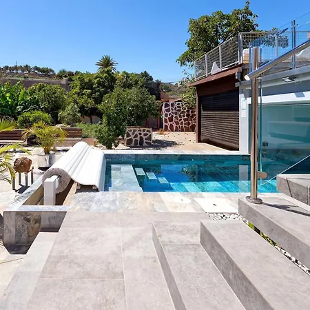 Parralito By Villagrancanaria *